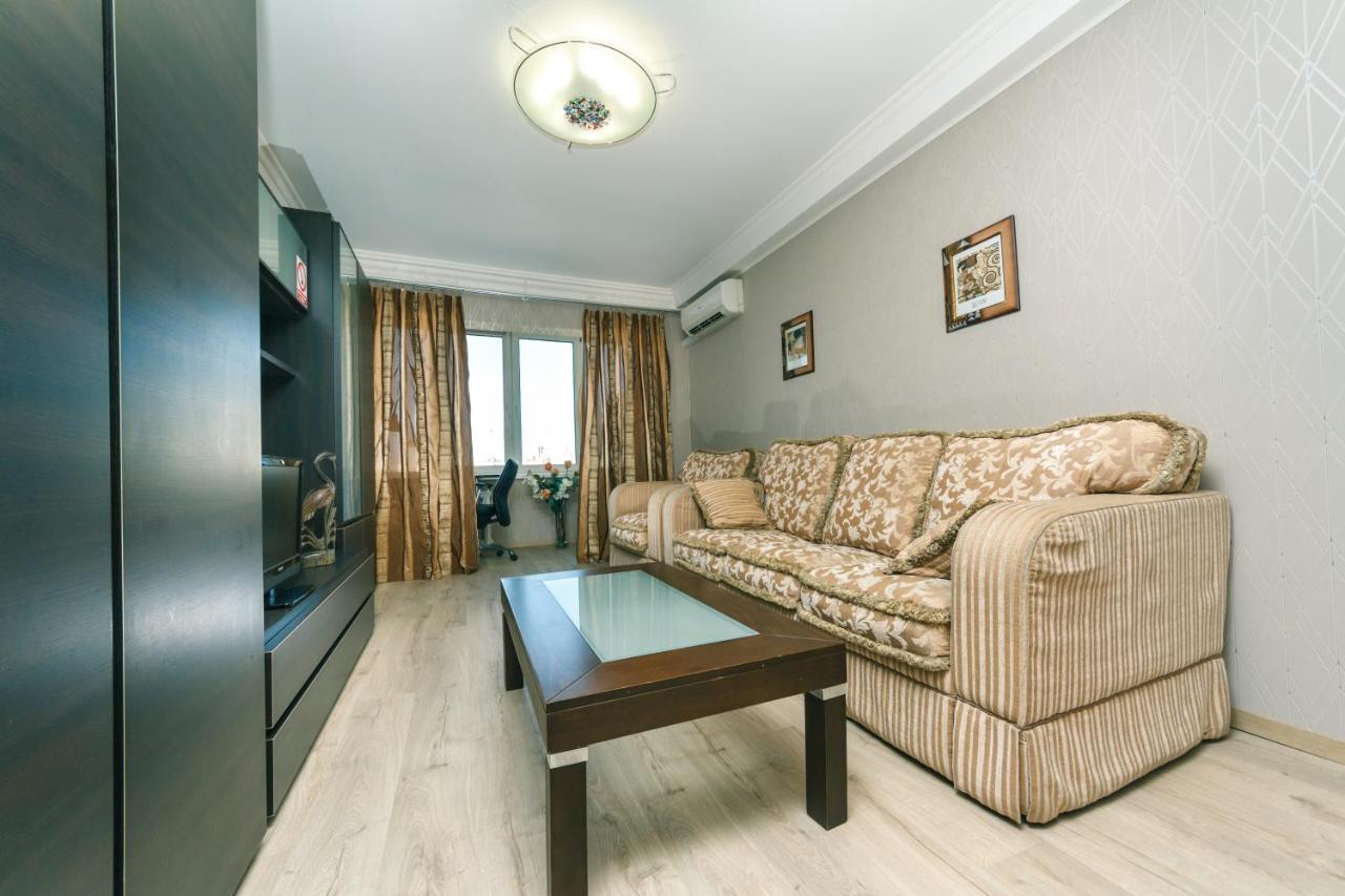 Уютная Квартира На Лукьяновке Kiev Exterior foto